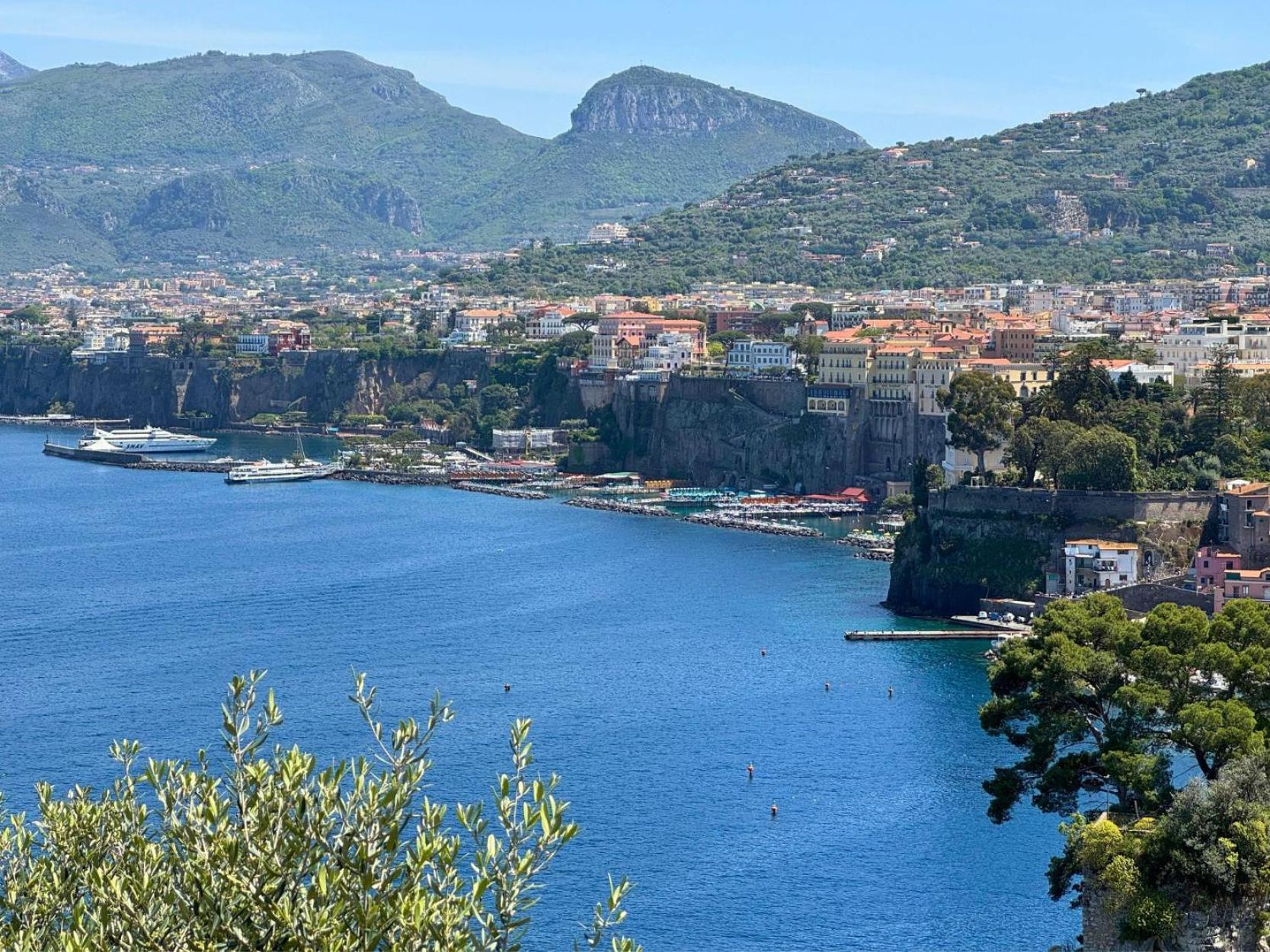 Hostel & Glamping Santa Fortunata Sorrento Dış mekan fotoğraf