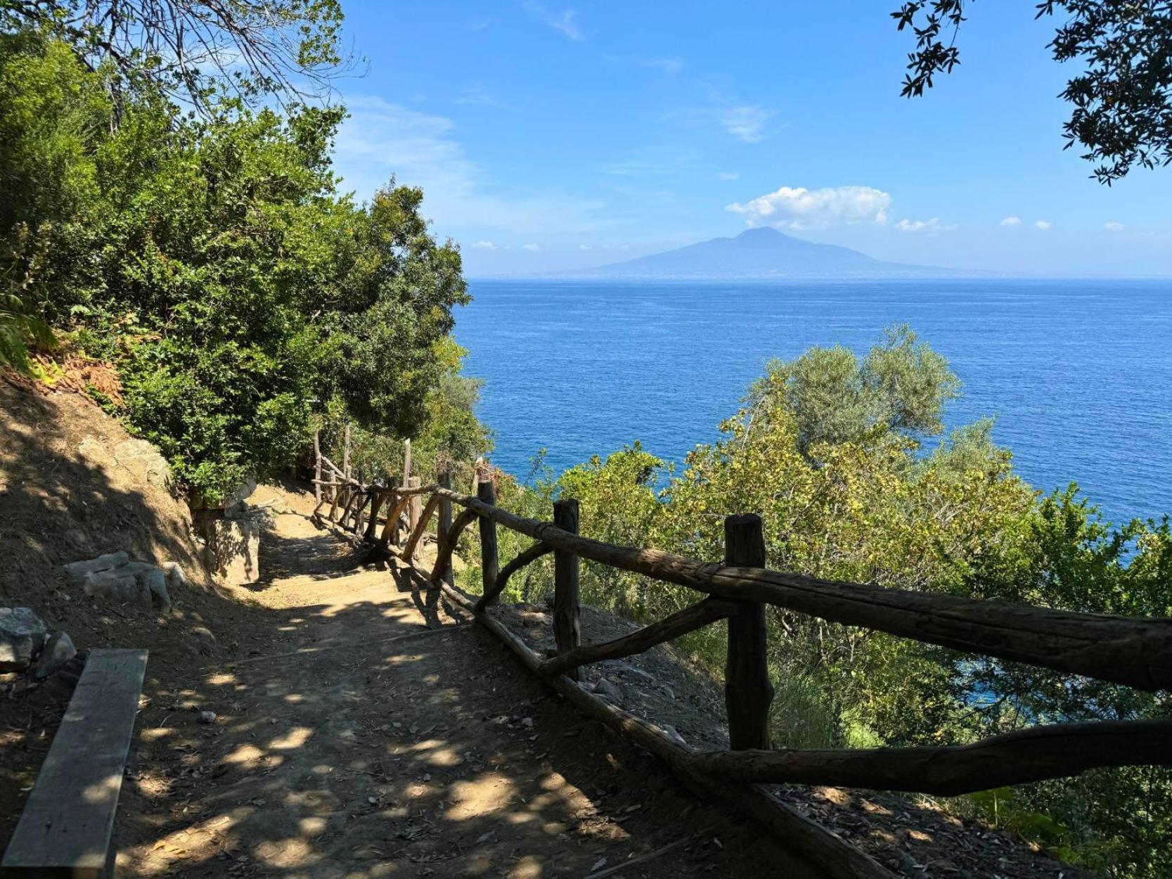 Hostel & Glamping Santa Fortunata Sorrento Dış mekan fotoğraf